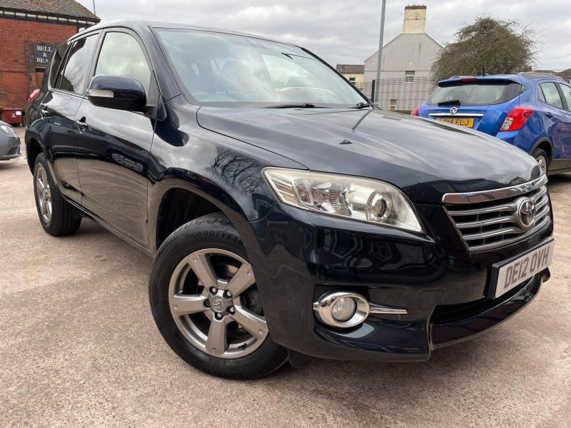 TOYOTA RAV4 2.2 D-4D XT-R 4WD Euro 5 5dr